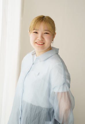 代々木八幡 美容室スプラッシュ スタイリスト 小湊萌未